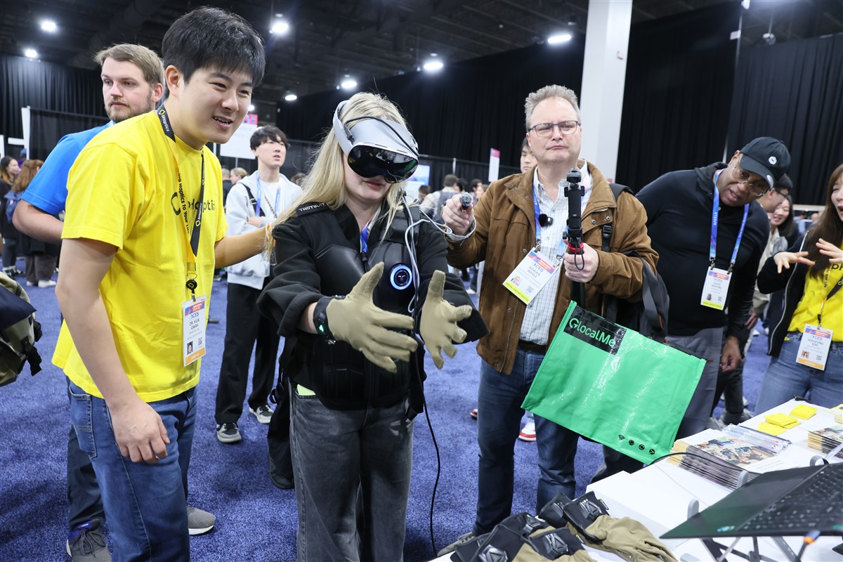 Attendee demos an AR/VR/XR product at CES 2026 Unveiled Las Vegas (2026; past edition.)